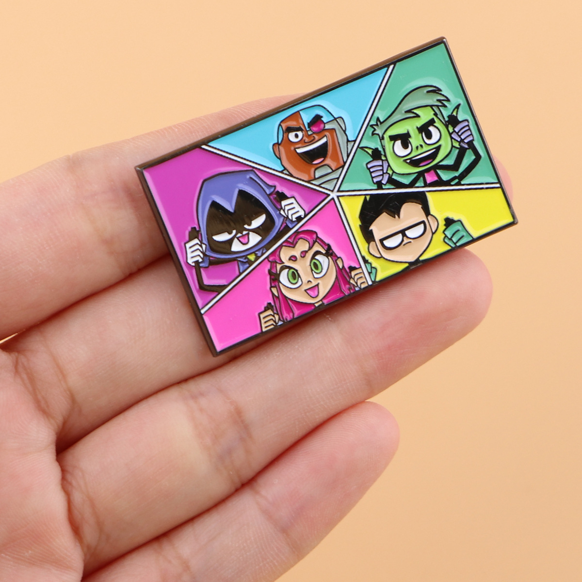 New Teen Heroes Team Enamel Pi - Women'S Clothing And Accessories recension och pris
