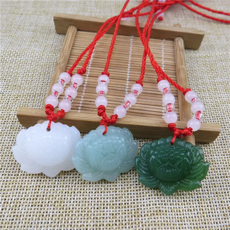 Natural Green Jade Lotus Penda - Women Accessories Trending recension och pris